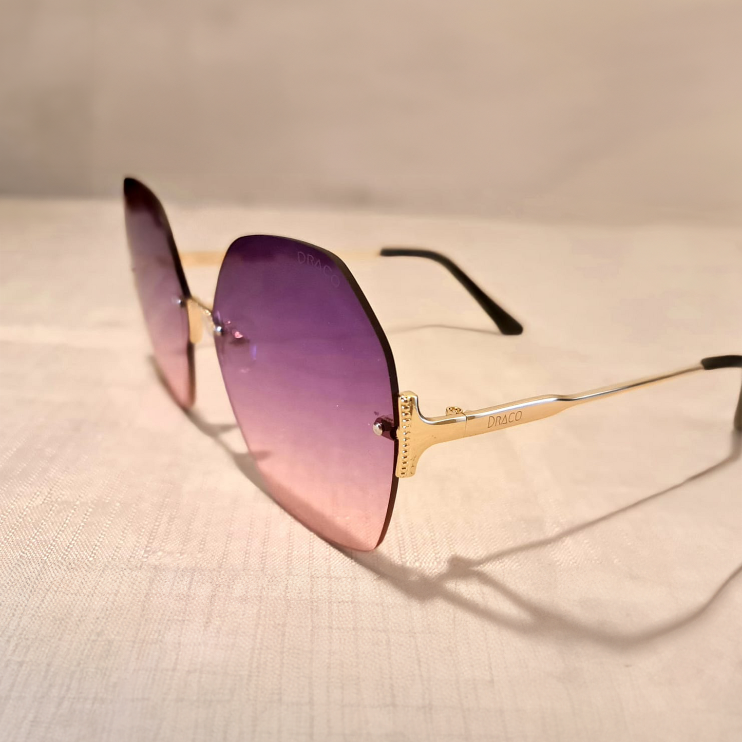 Draco  Soluvé  Sunglasses  Pink